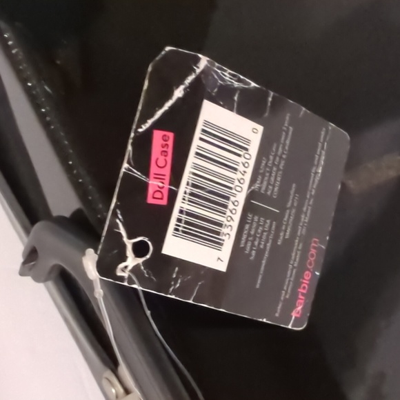 2011 Barbie Case - Picture 7 of 11